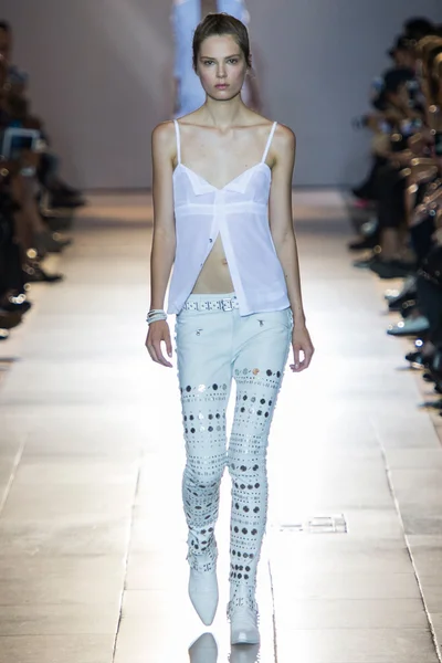 Look 2